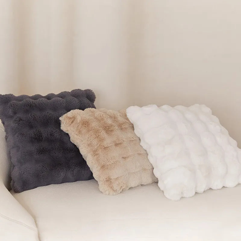 LuxeBurrow Faux-Fur Throw - KaveCore