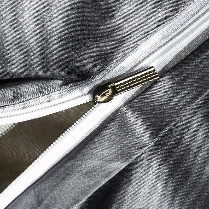 Baroque Noire & Rouge Duvet Cover Set (Long-staple Sateen Cotton)