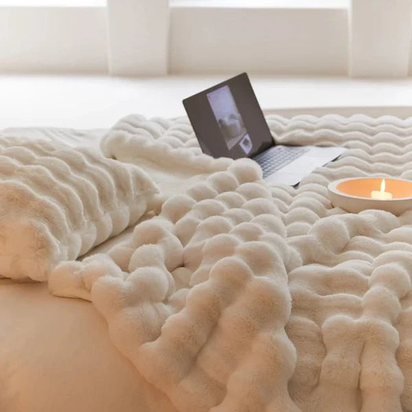 LuxeBurrow Faux-Fur Throw - KaveCore