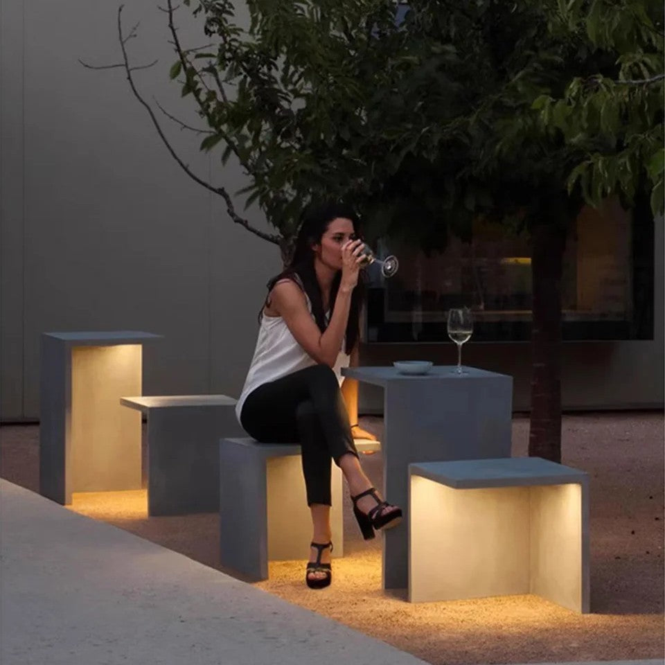 Obsidian Edge Block Light