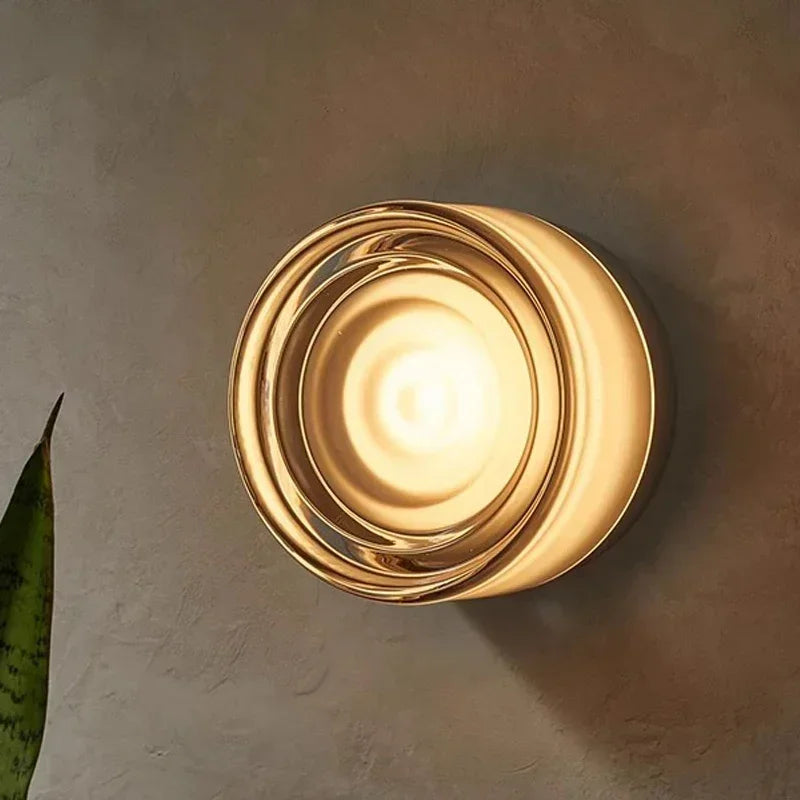 Cliq Wall Light