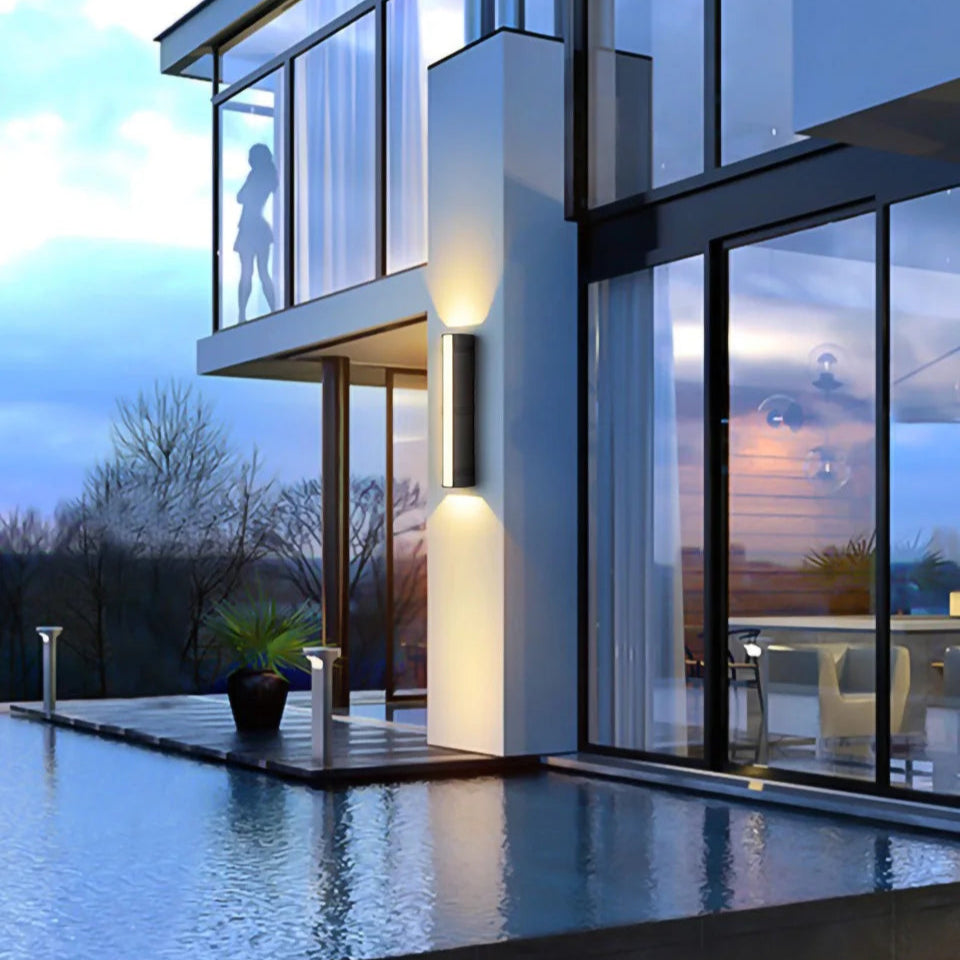 Nimbus Vertical LED Outdoor Facade Light