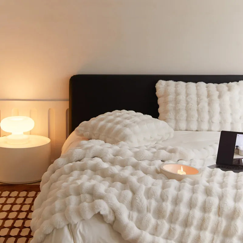 LuxeBurrow Faux-Fur Throw - KaveCore