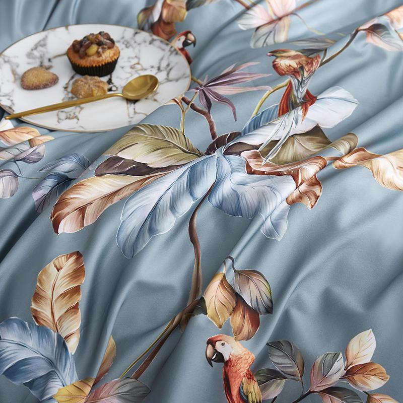 Parrot & Petal Duvet Cover Set (Long-staple Sateen Cotton)