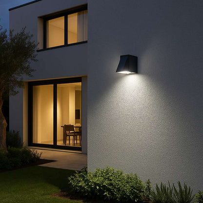 Astra Edge Wall Light - KaveCore