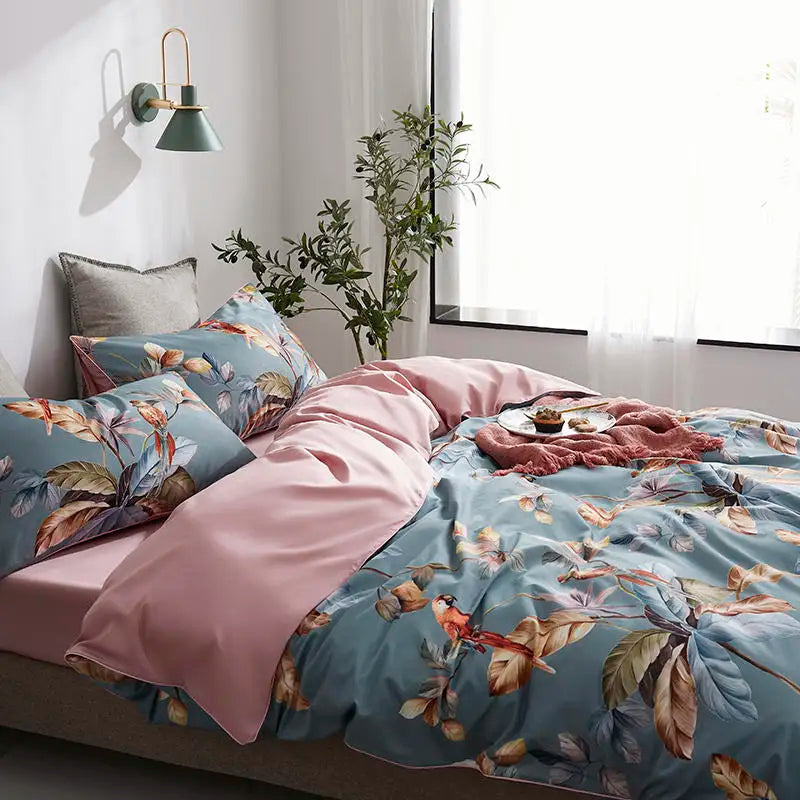 Parrot & Petal Duvet Cover Set (Long-staple Sateen Cotton)