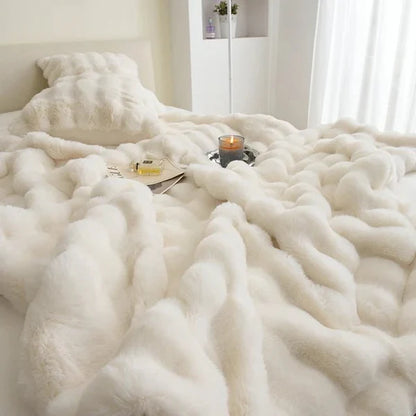 LuxeBurrow Faux-Fur Throw - KaveCore