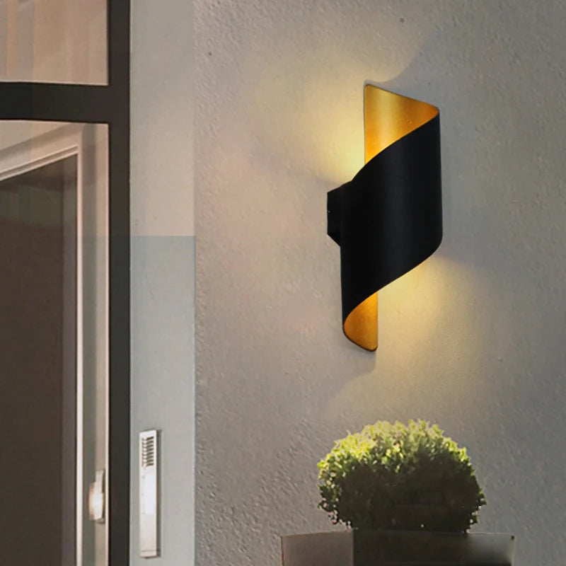 RibbonFlare Wall Sconce - KaveCore