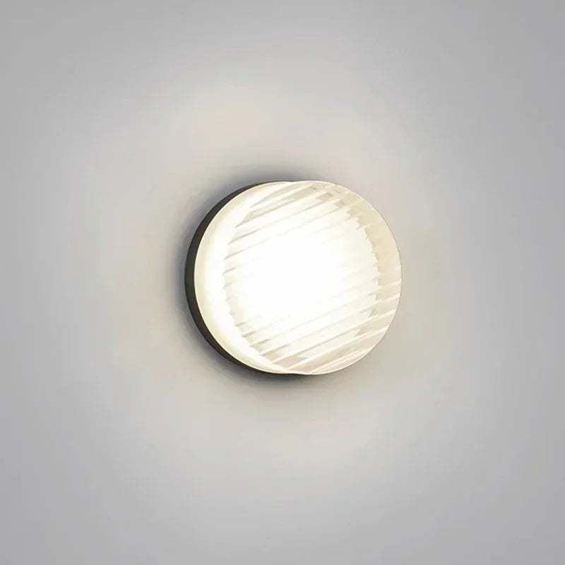Cliq Wall Light