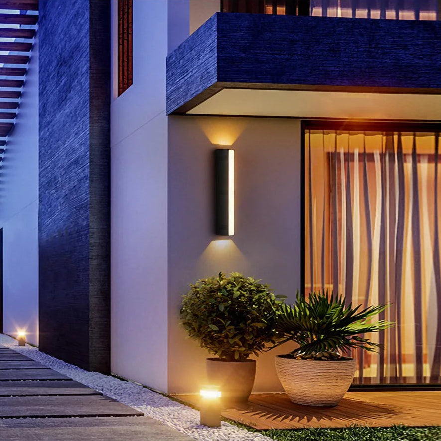 Nimbus Vertical LED Outdoor Facade Light