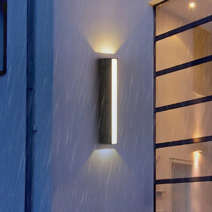 Nimbus Vertical LED Outdoor Facade Light