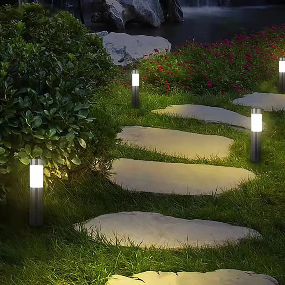 Lumari Sleek Solar Walkway Lamp - KaveCore