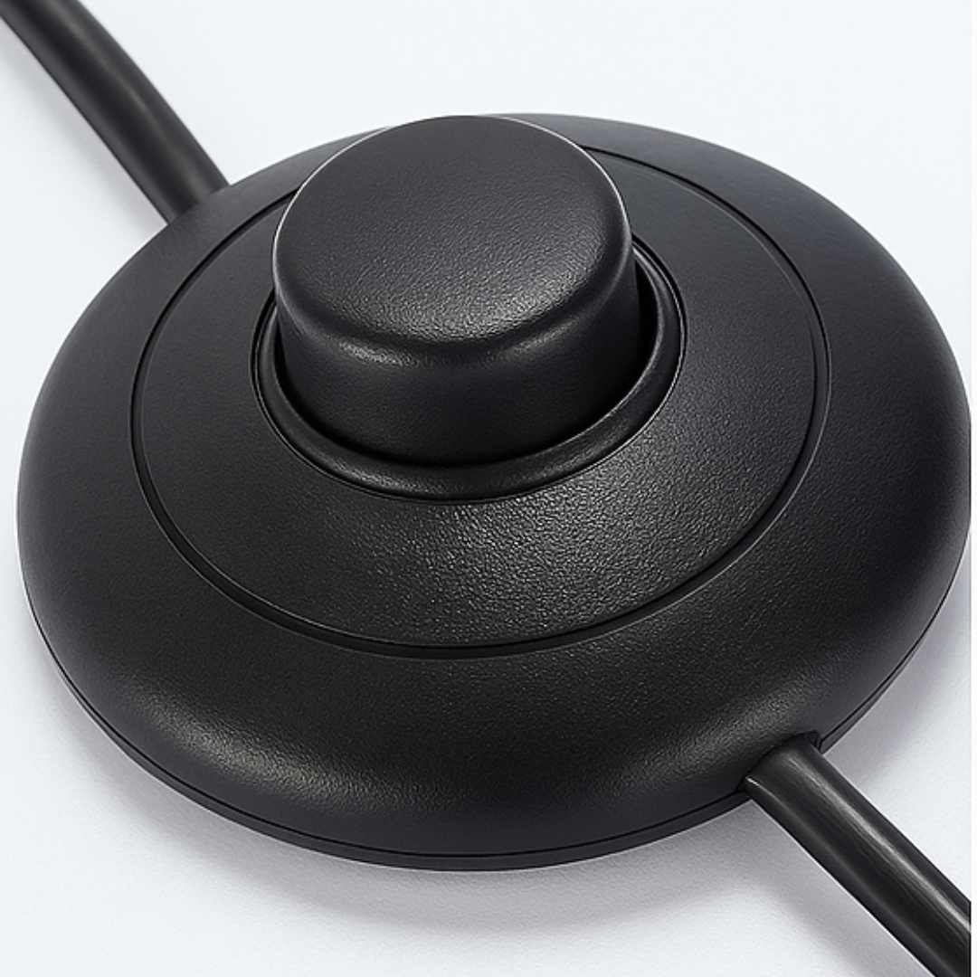 Tripod Studio Floor Lamp - KaveCore