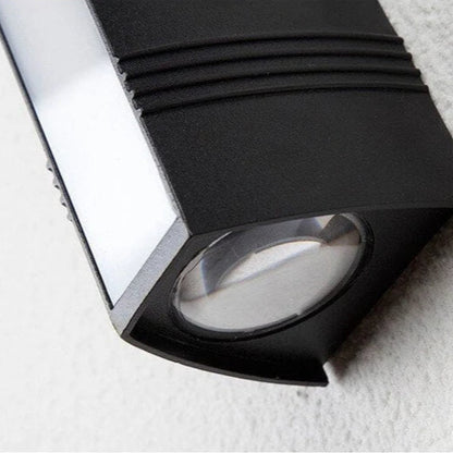 Nimbus Vertical LED Outdoor Facade Light