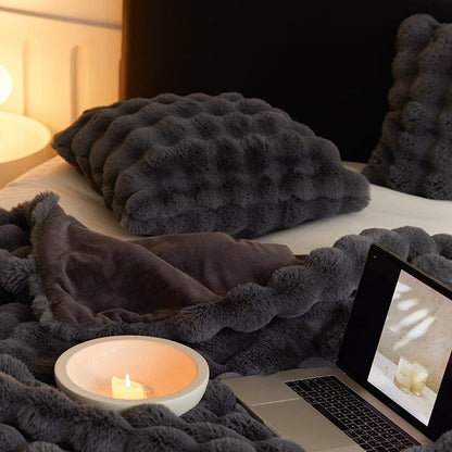 LuxeBurrow Faux-Fur Throw - KaveCore